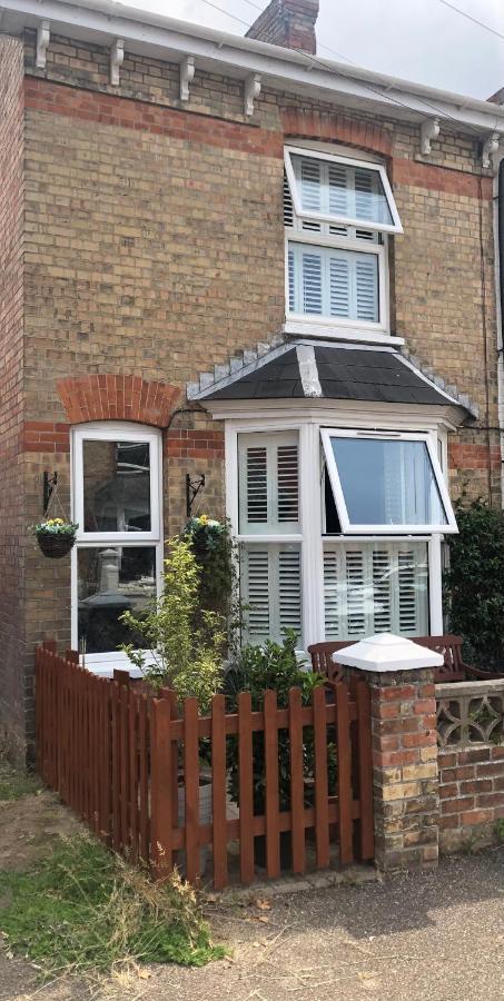 Homely Victorian Terraced Town House With Parking. Taunton Exterior photo